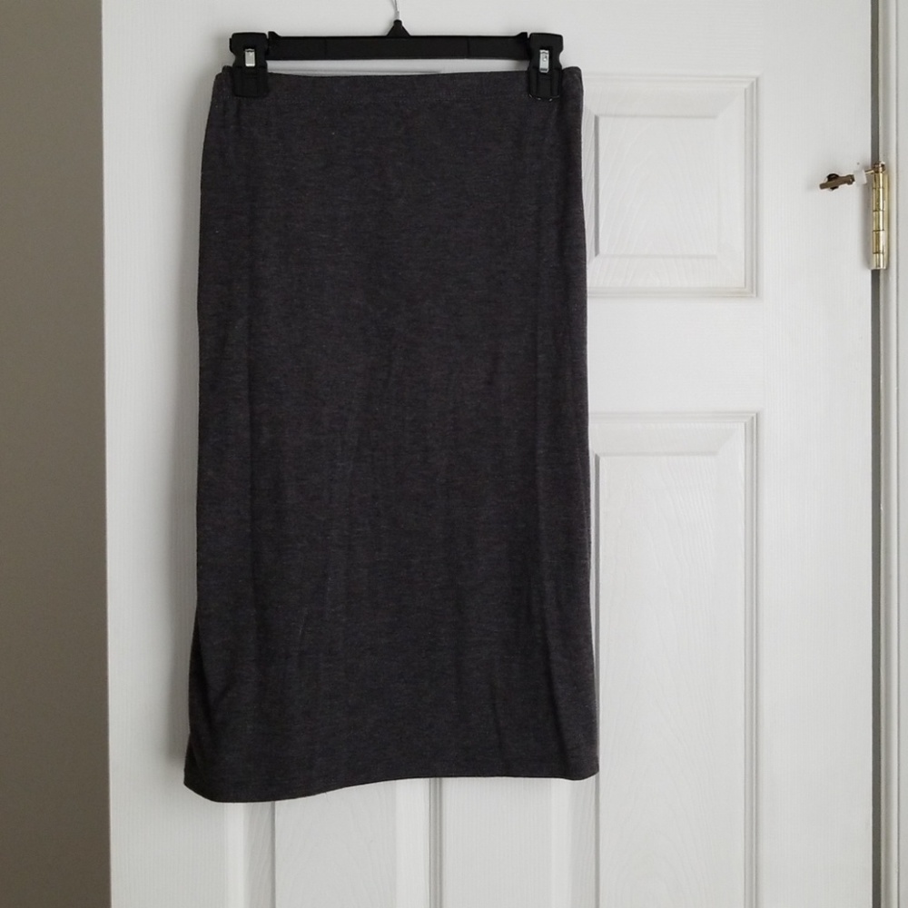Lightweight Grey Pencil Skirt